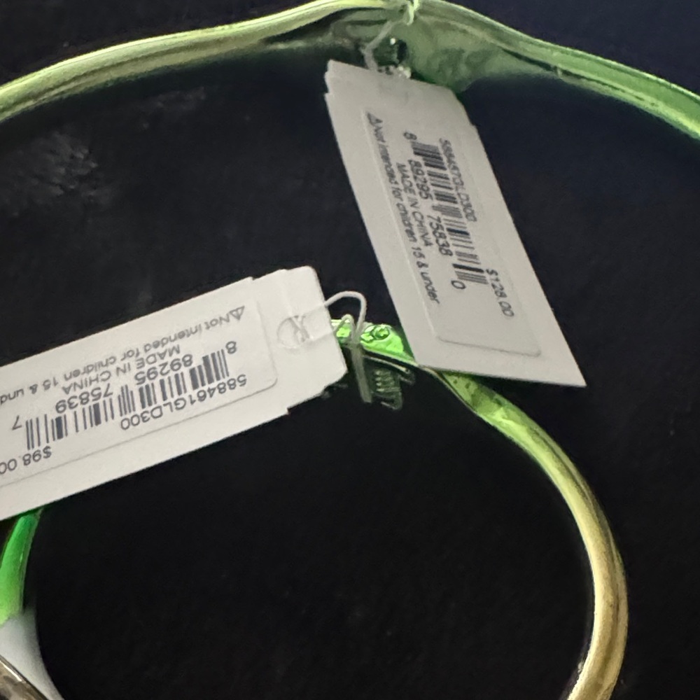 Betsey Johnson White Calla Lily Necklace and Bracelet Set with Green Accents - Picture 7 of 8